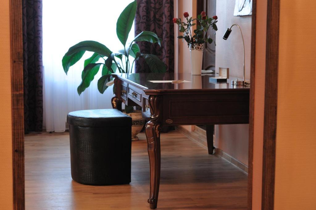 Melrose Hotel Rivne Quarto foto